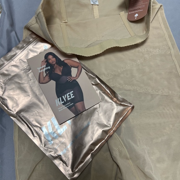 KLVEE TUMMY TARGETING SIZE 2XL. New and size M black - Picture 9 of 12